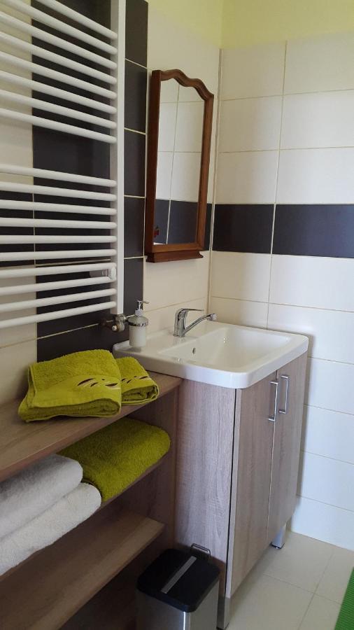 Apartmán Ella - Tábor -CZ - U stadionu míru 1735 Exterior foto
