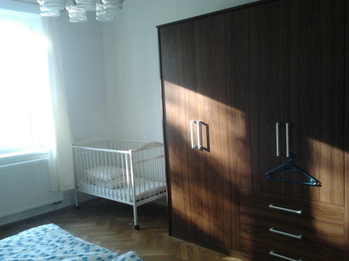 Apartmán Ella - Tábor -CZ - U stadionu míru 1735 Exterior foto